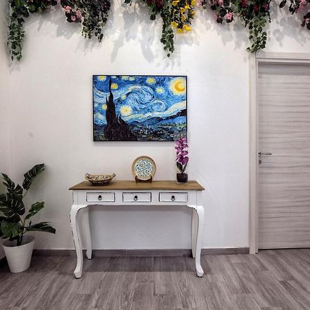 Garden House: Apartments And Rooms For Holidays Palermo Buitenkant foto
