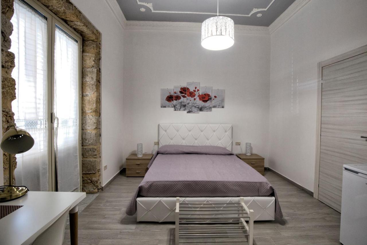 Garden House: Apartments And Rooms For Holidays Palermo Buitenkant foto