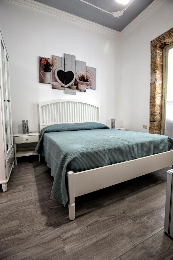 Garden House: Apartments And Rooms For Holidays Palermo Buitenkant foto