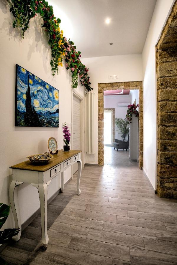 Garden House: Apartments And Rooms For Holidays Palermo Buitenkant foto