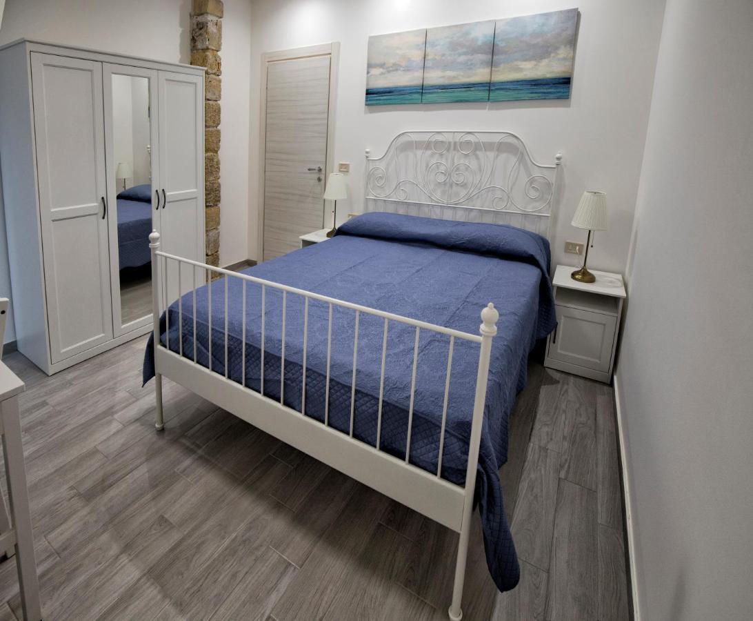 Garden House: Apartments And Rooms For Holidays Palermo Buitenkant foto
