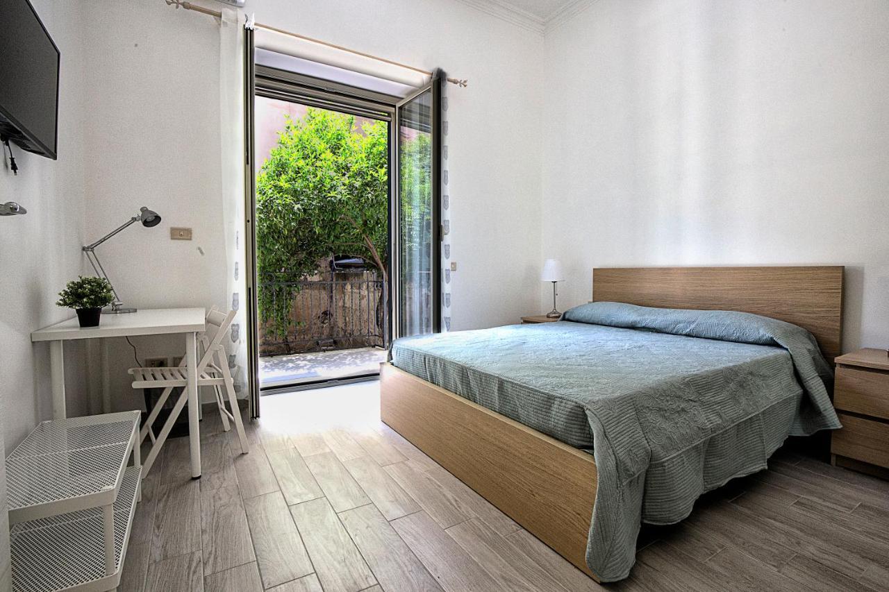 Garden House: Apartments And Rooms For Holidays Palermo Buitenkant foto