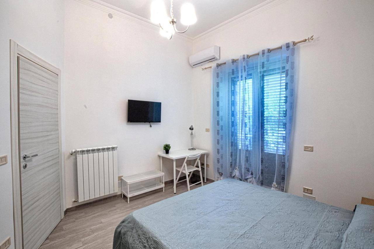 Garden House: Apartments And Rooms For Holidays Palermo Buitenkant foto