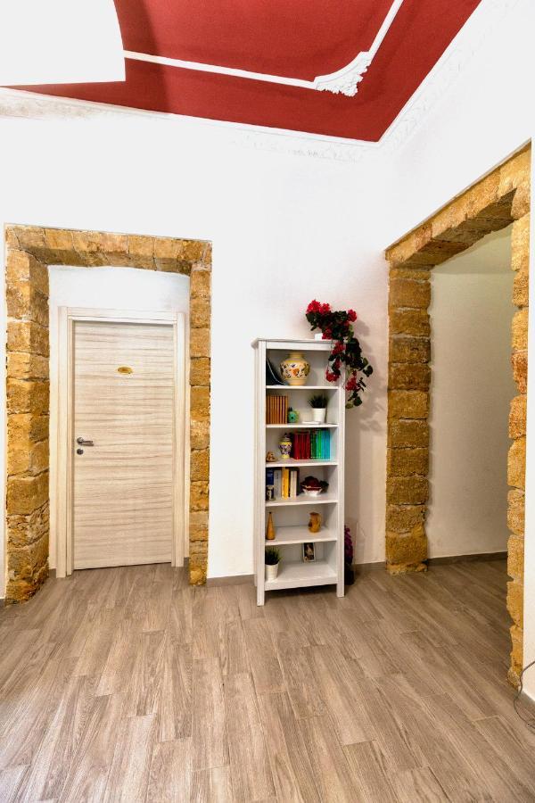 Garden House: Apartments And Rooms For Holidays Palermo Buitenkant foto