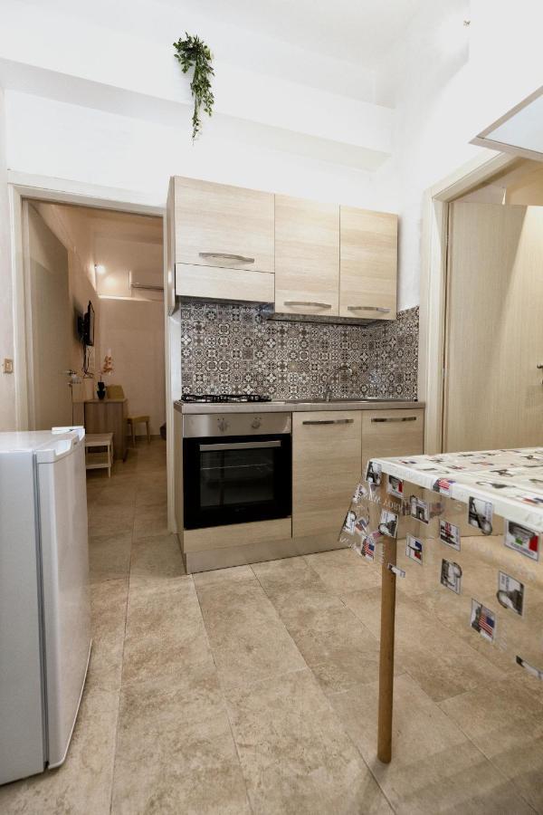 Garden House: Apartments And Rooms For Holidays Palermo Buitenkant foto