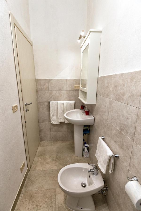 Garden House: Apartments And Rooms For Holidays Palermo Buitenkant foto