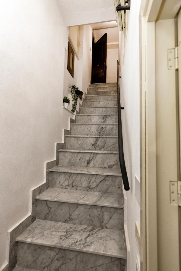 Garden House: Apartments And Rooms For Holidays Palermo Buitenkant foto