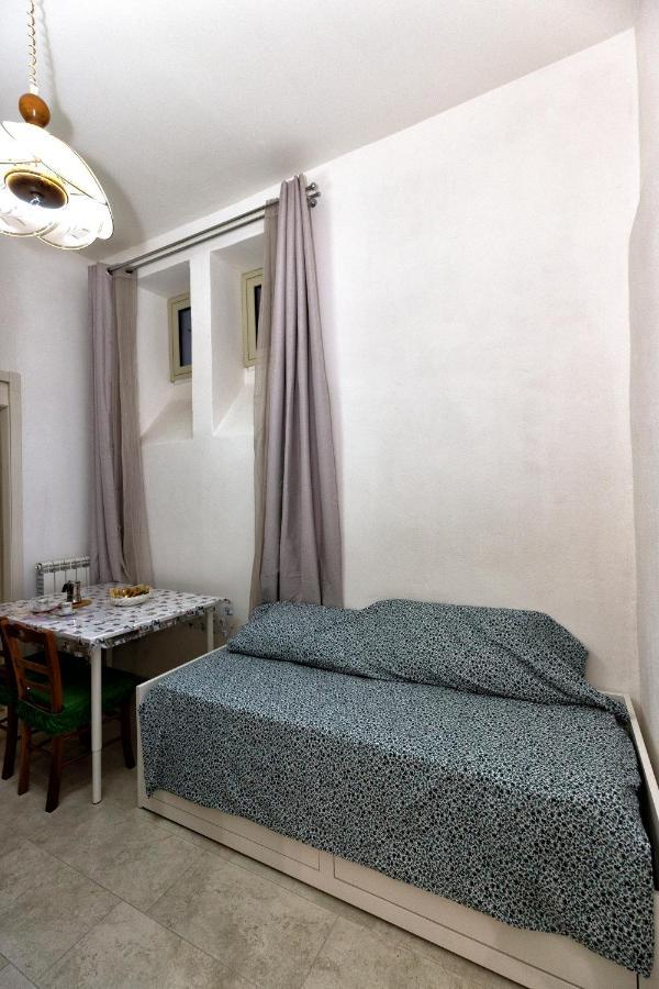 Garden House: Apartments And Rooms For Holidays Palermo Buitenkant foto